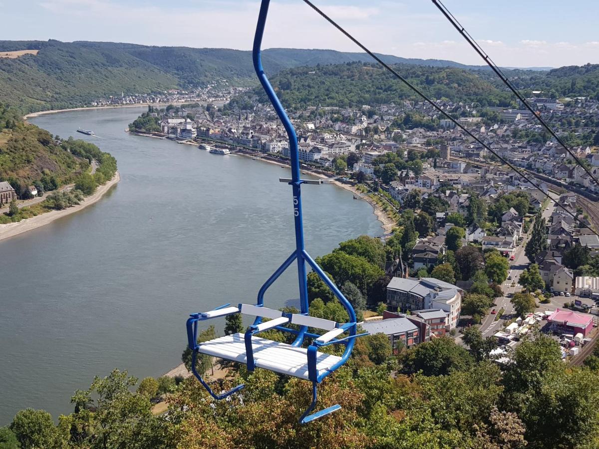 Penthouse Im Historischen Fachwerkhaus Mit Grosser Dachterrasse An Zentralster Lage بوبارد المظهر الخارجي الصورة